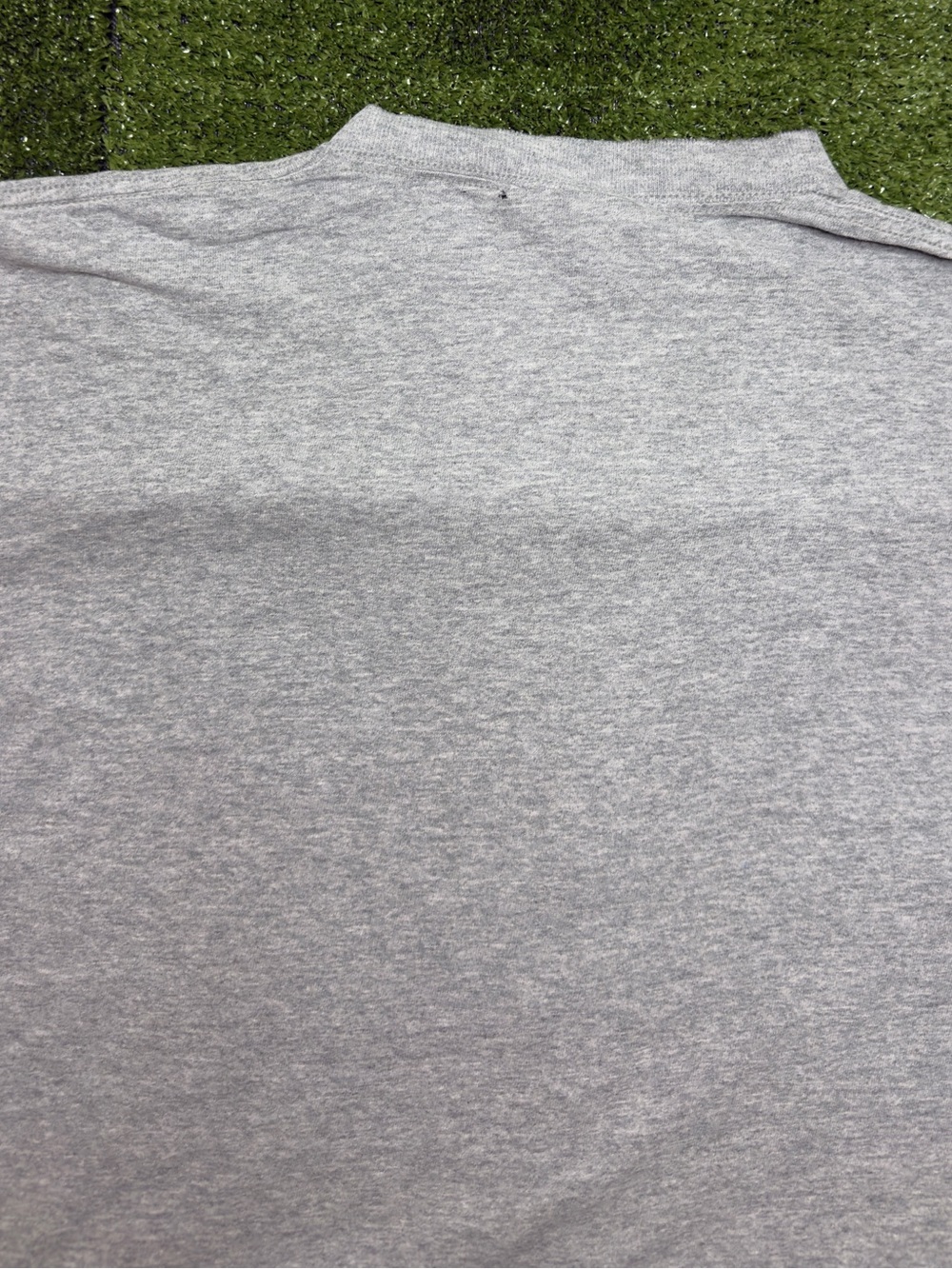 Puma Gray 'Playoffs Mariners 2000' Graphic Crewneck Tee - Picture 4 of 8
